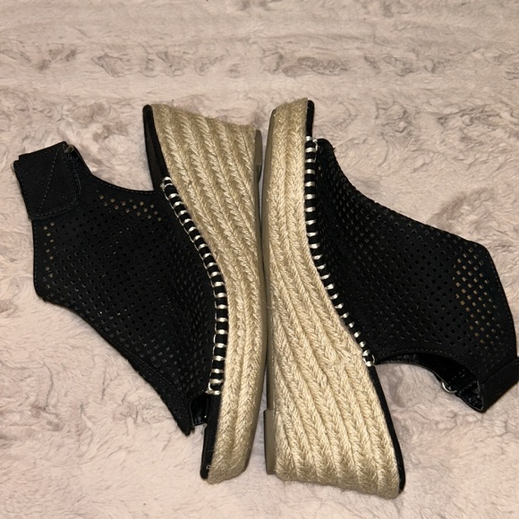 Daisy Fuentes 7.5M Rory - Picture 15 of 17